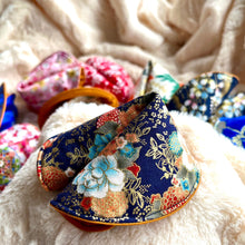 Load image into Gallery viewer, Fortune Cookie Keepsake