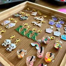 Load image into Gallery viewer, Clip On Zipper Charms