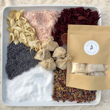 Load image into Gallery viewer, Botanical Salt Blend Tub Tea
